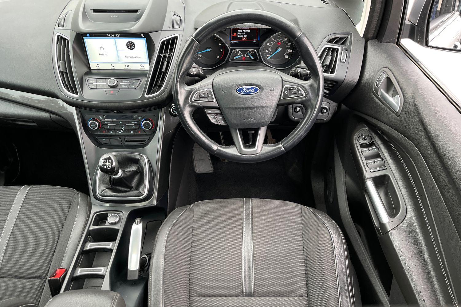 Ford GRAND C-MAX Photo 10