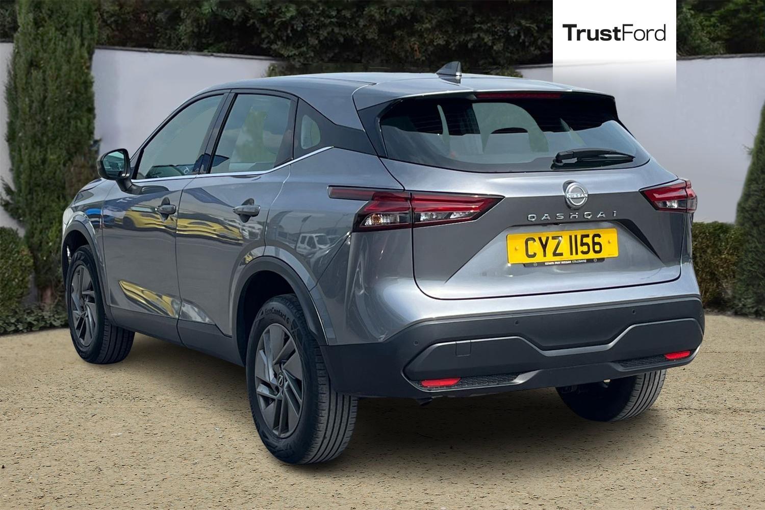 Nissan QASHQAI Photo 1