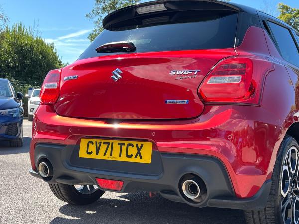 Suzuki Swift Photo autoimg-b7e6e2a913877c2cd43d9397d0318c9722e4a4a9.jpg