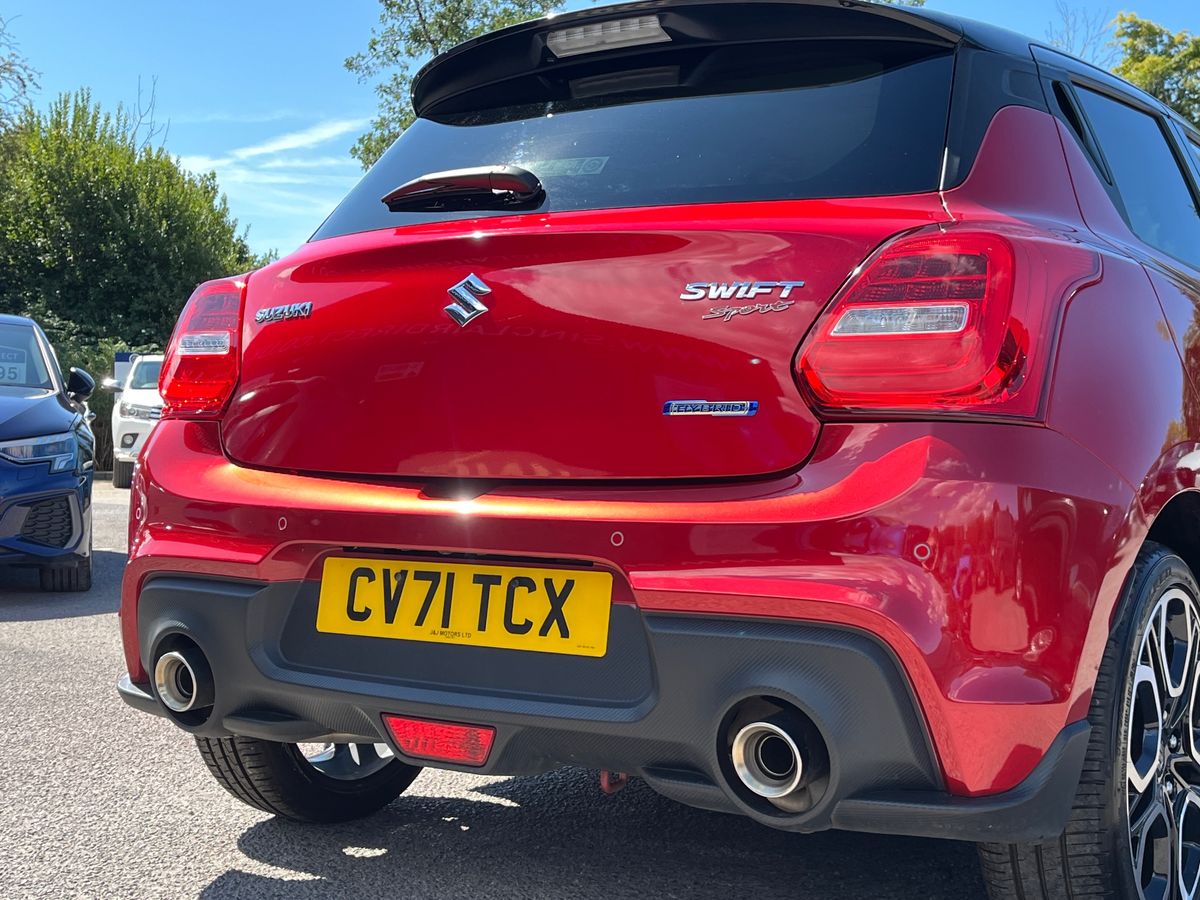 Suzuki Swift Photo 22
