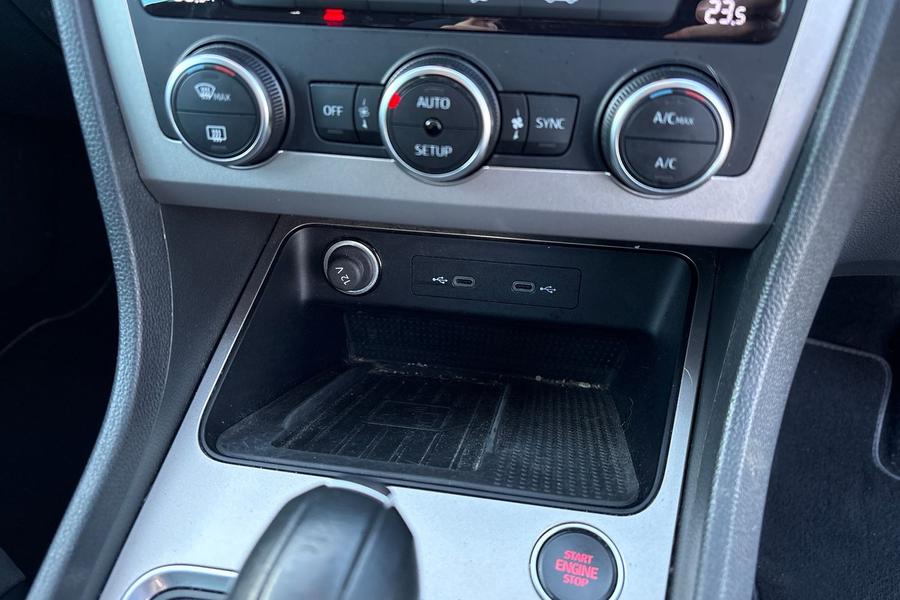 SEAT ATECA Photo autoimg-b7e8fdf815e15c27b75f28c80411d01de1cfb936.jpg