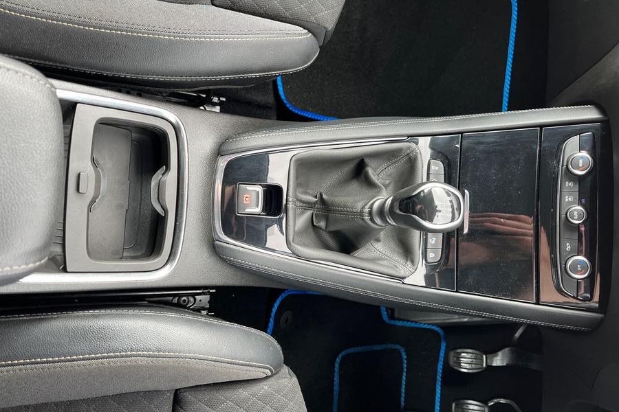 Vauxhall GRANDLAND X Photo autoimg-b7ea66b566bd97c6cdb7e4444188137eab4981ec.jpg