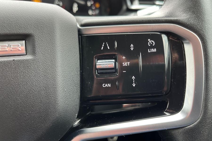 Land Rover RANGE ROVER VELAR Photo autoimg-b7ef74278f9c35900e93c2489c7a1721c8e23517.jpg