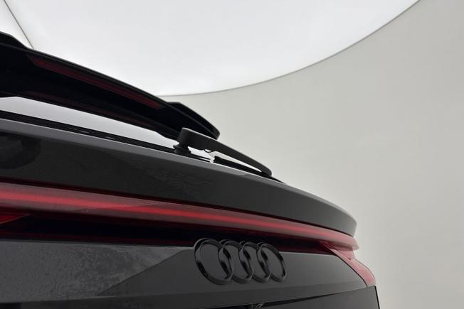 Audi Rsq8 Photo 25