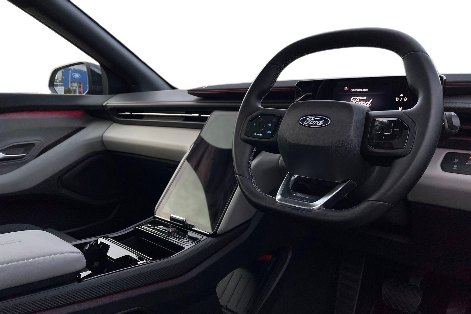 Ford Explorer Photo 8