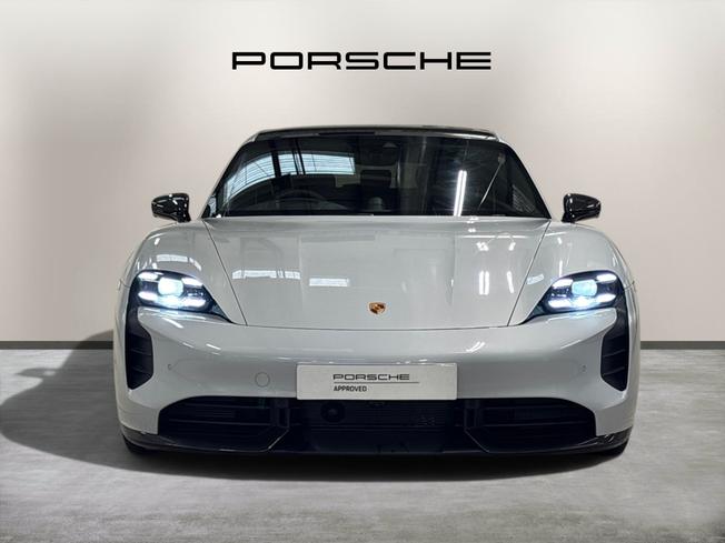 PORSCHE Taycan Photo 2