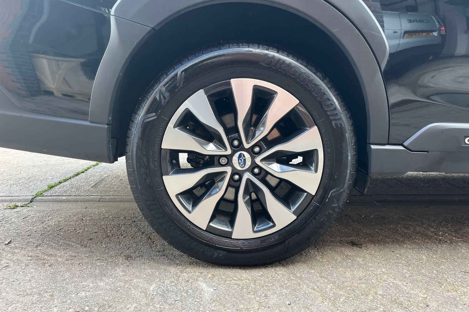 Subaru OUTBACK Photo 7