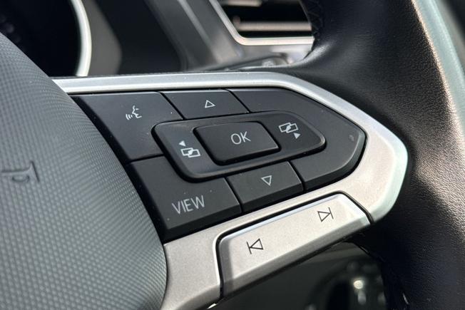 VOLKSWAGEN Tiguan Photo 17