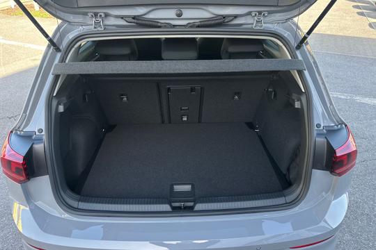 Volkswagen Golf Photo autoimg-b7fc6fc2a89f9220bdeae703991185e5756ecfc4.jpg