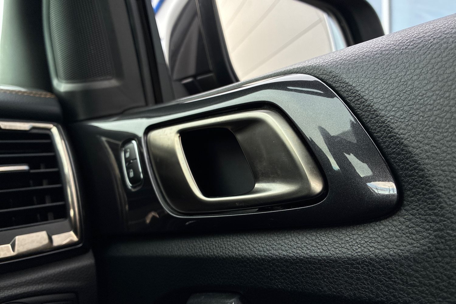 Ford RANGER Photo 18