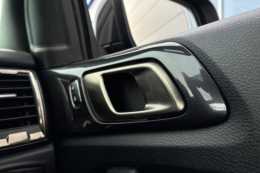 Ford RANGER Photo autoimg-b7fd8e64672ae9a5850431169cbe66ae3b1eb4ec.jpg