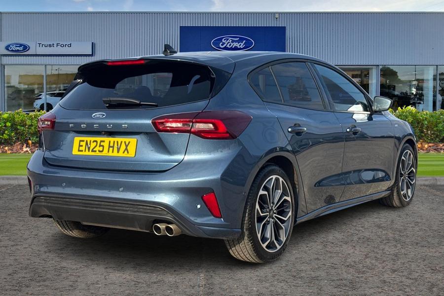 Ford FOCUS Photo autoimg-b7ff2bd98da4929498447b88a151b3a3fb98f893.jpg