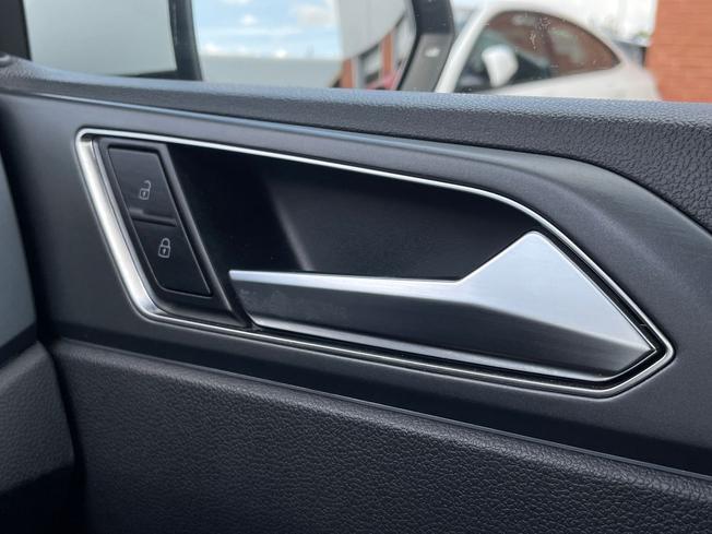 VOLKSWAGEN Polo Photo 35