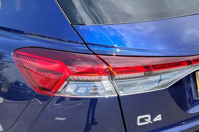 Audi Q4 E-Tron Photo 18