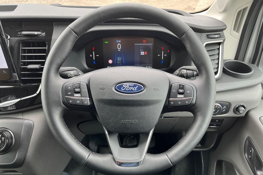 Used Ford E-TRANSIT LC75PZY 26