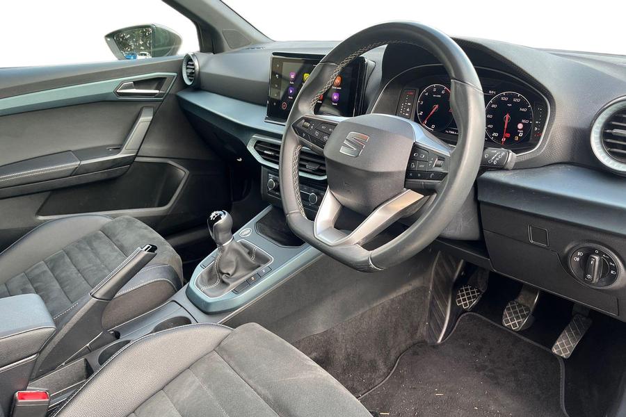 SEAT ARONA Photo autoimg-b8053babb47446e64959b8951c8b95144a8a879f.jpg
