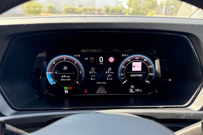 VOLKSWAGEN Caddy Photo 15