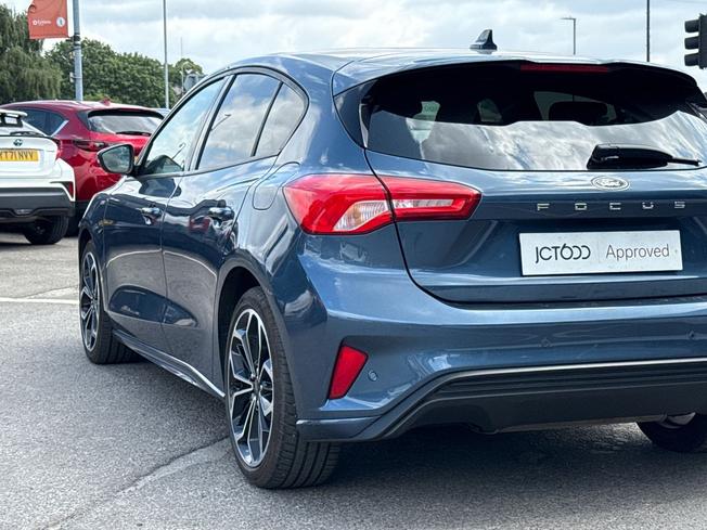 FORD Focus Photo 29