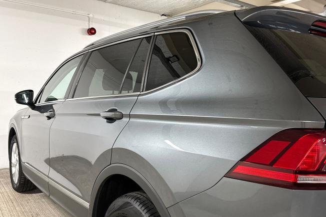 VOLKSWAGEN Tiguan Allspace Photo 36