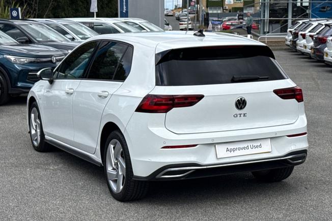 VOLKSWAGEN Golf Photo 29