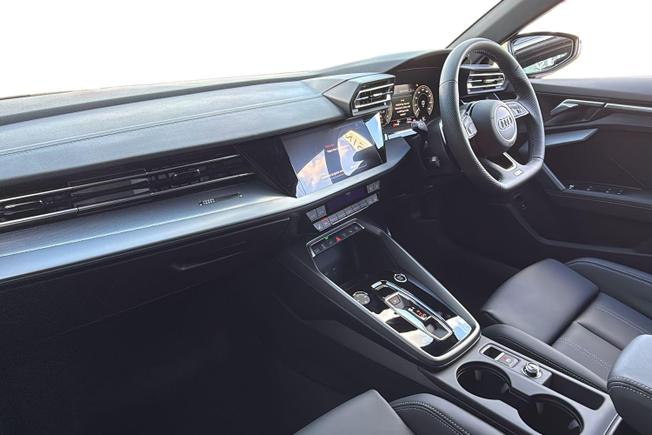 AUDI A3 Photo 2