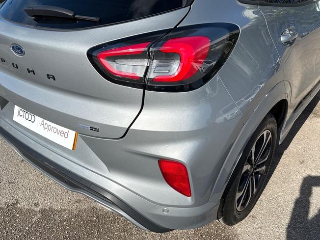 FORD Puma Photo 18