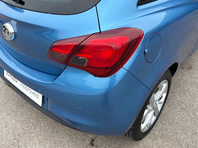 VAUXHALL Corsa Photo 18