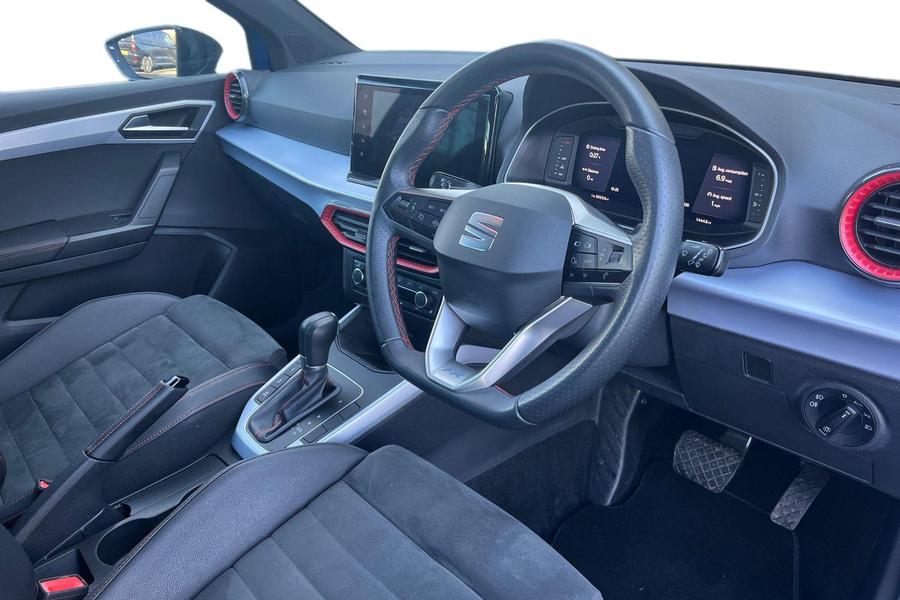 SEAT ARONA Photo autoimg-b81aa52dca87c3adce99e53304ef41f73674565d.jpg