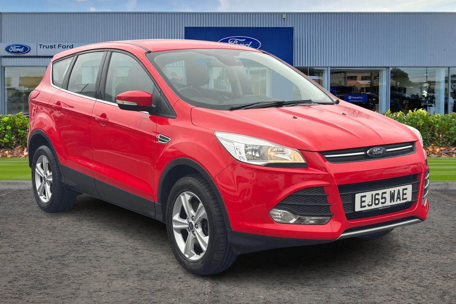 Ford KUGA Photo 0
