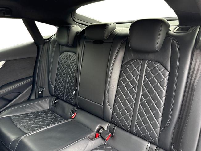 AUDI S5 Photo 9