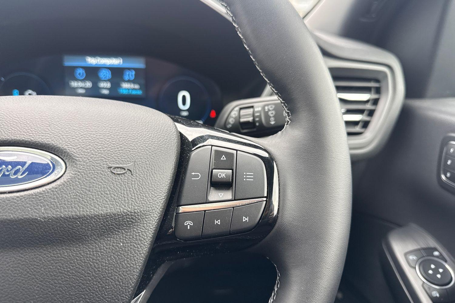Ford KUGA Photo 39