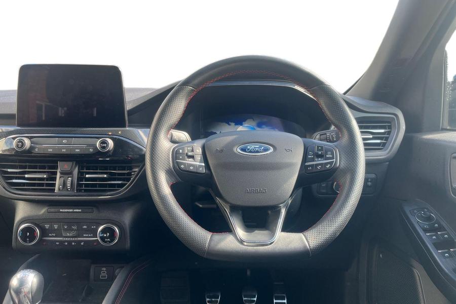 Ford KUGA Photo autoimg-b82334ab1ade1199904ad3bbfa4dc0c1fc5f0f8c.jpg