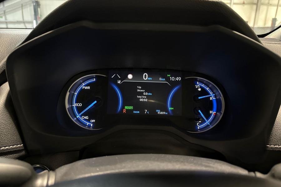 Toyota RAV4 Photo autoimg-b8241d863f62ec44e62aeea2b76d22af54e56d4d.jpg