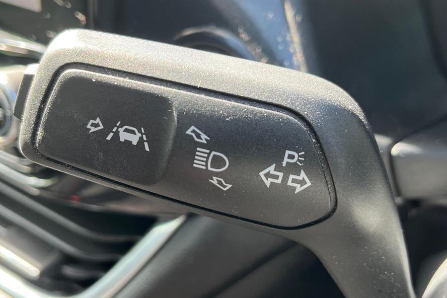 Ford FIESTA Photo autoimg-b82569d415c6ee38e2bd83ce35a1184787654b28.jpg