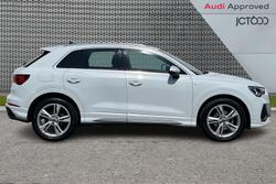 AUDI Q3 Photo 4