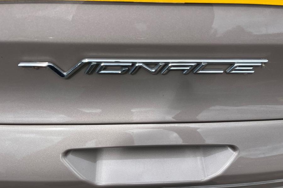 Ford KUGA Photo autoimg-b8295351c65d9b56faa755f4a301042415ddb655.jpg