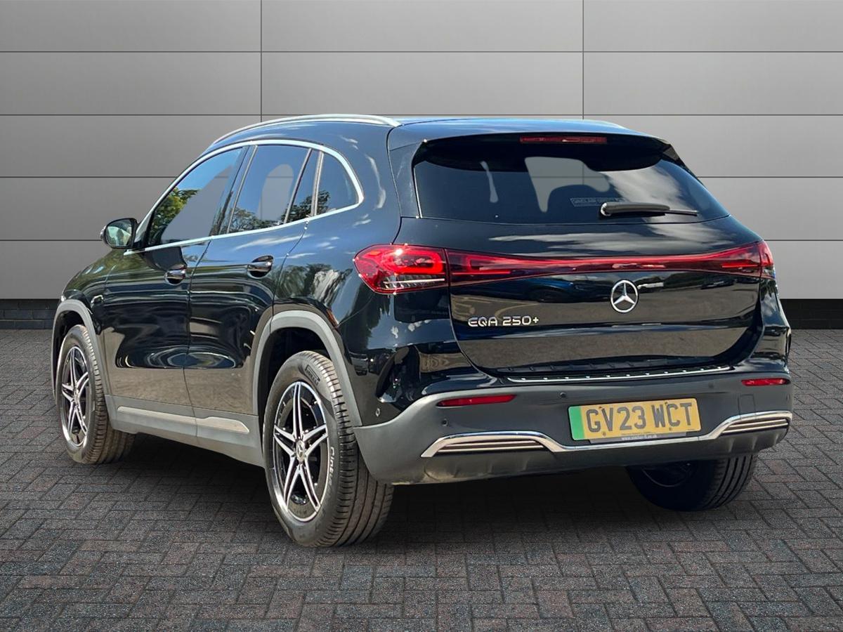 Mercedes-Benz EQA Photo 1