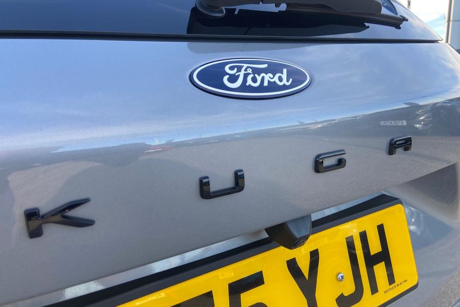 Ford KUGA Photo autoimg-b82ba9d34485f4d36a31add2259e1a13a1c4dfbc.jpg