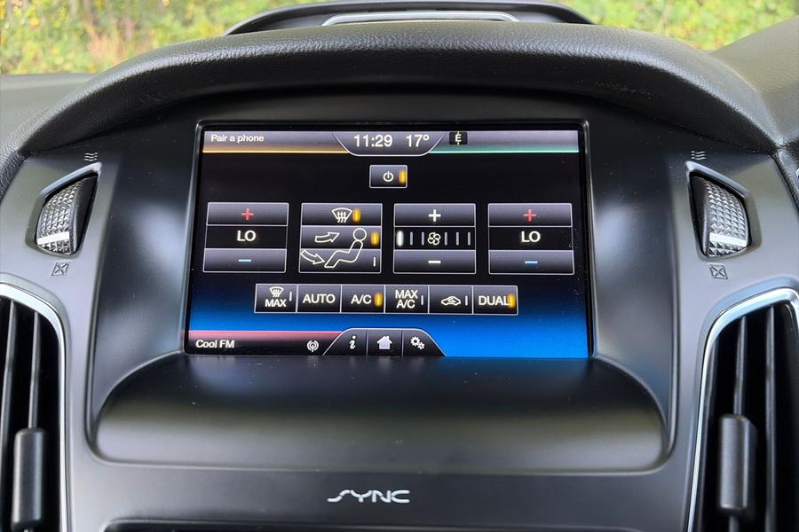 Ford Focus Photo autoimg-b82dc716eb40895e7cdcf97e5dcc8b315f88e26b.jpg