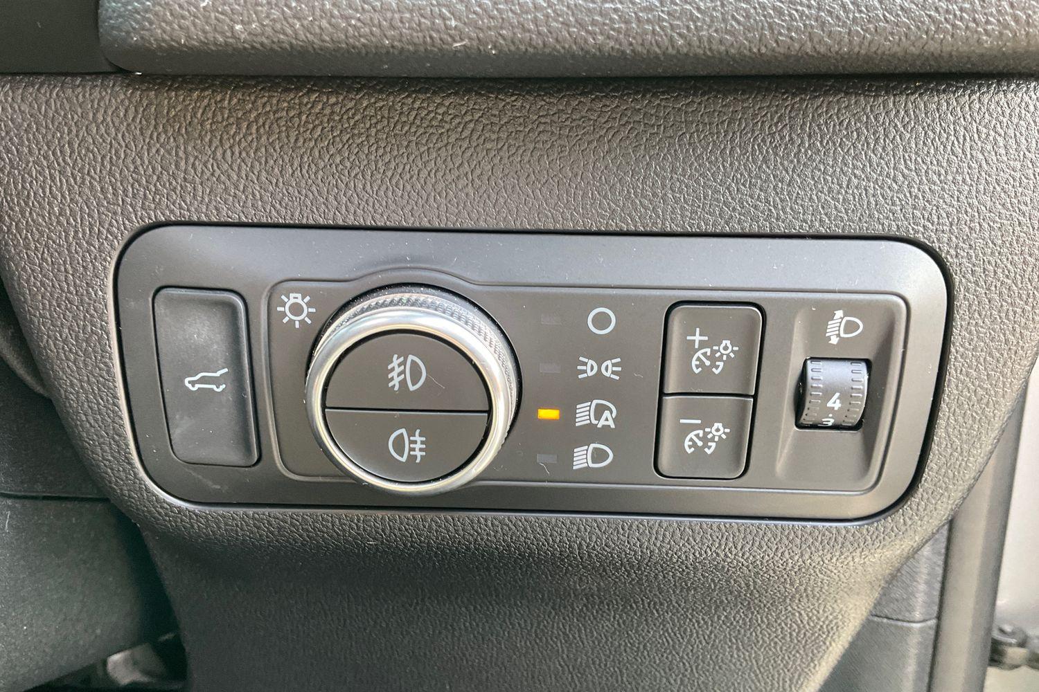 Ford KUGA Photo 35