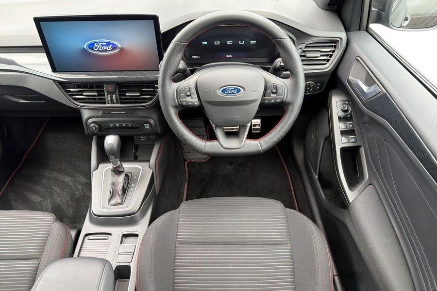Ford Focus Photo autoimg-b83579320ea2f9fcd5bb89d3204e73c6bf861d08.jpg
