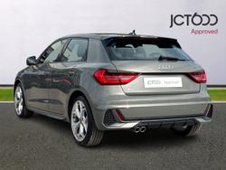 AUDI A1 Photo 3