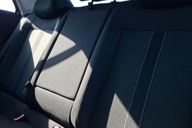VOLKSWAGEN T-Roc Photo 9