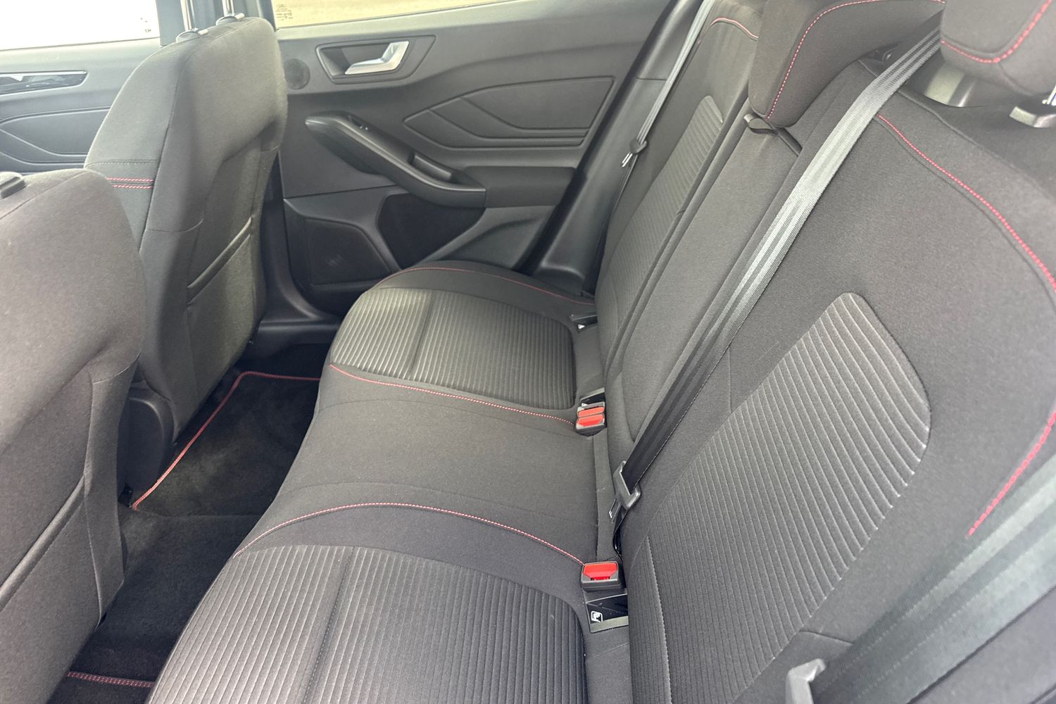 Ford FOCUS Photo 19