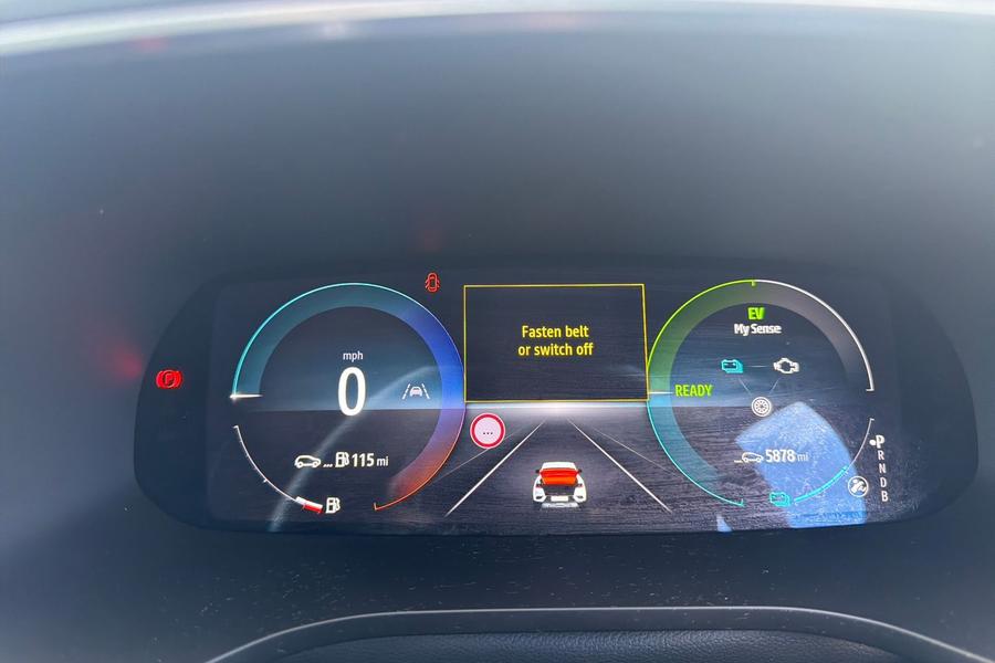 Renault ARKANA Photo autoimg-b83ab07295ff3195531daa951e78745b5a15749f.jpg
