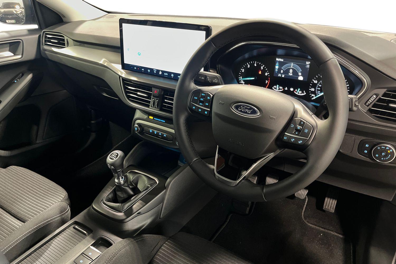 Ford Focus Photo 8
