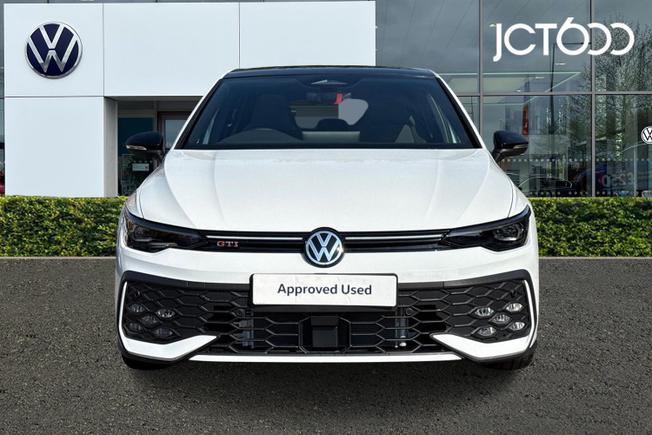 VOLKSWAGEN Golf Photo 8