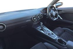 AUDI TT Photo 2