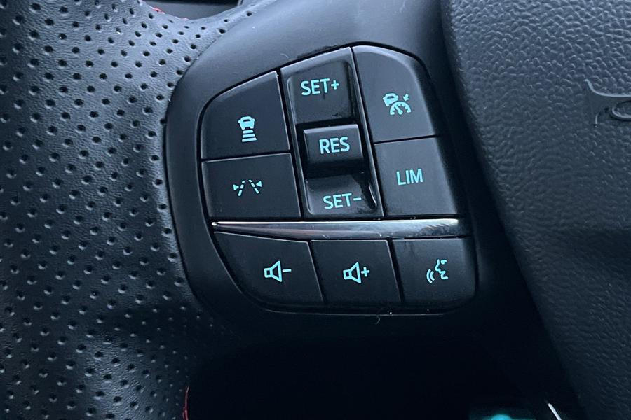 Ford PUMA Photo autoimg-b8403e8a7d4190d7d3e3e7001f1fa5b5745c9b1a.jpg