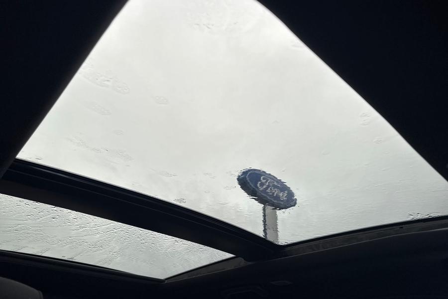 Ford FOCUS Photo autoimg-b8405502fb52126666b1ffba6f16e4309511fe25.jpg